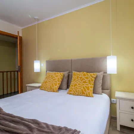 Casa Da Professora By Alzira