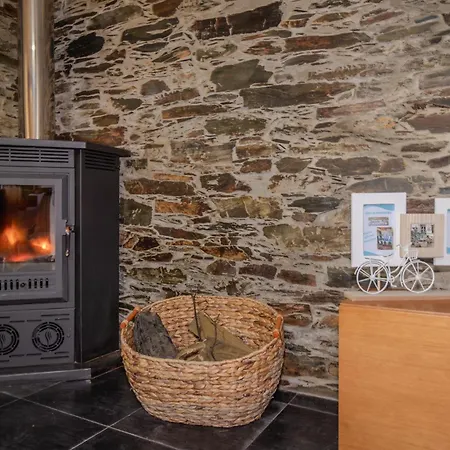 Casa Da Professora By Alzira Seia