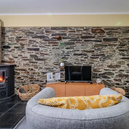 Casa Da Professora By Alzira Casa de Férias Seia