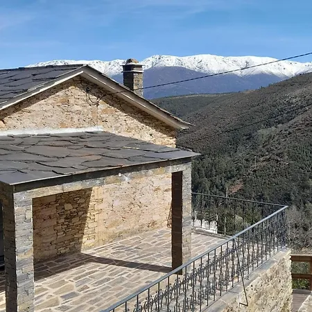 Ferias Na Serra # Natureza # Casa Da Professora By Alzira فيلة